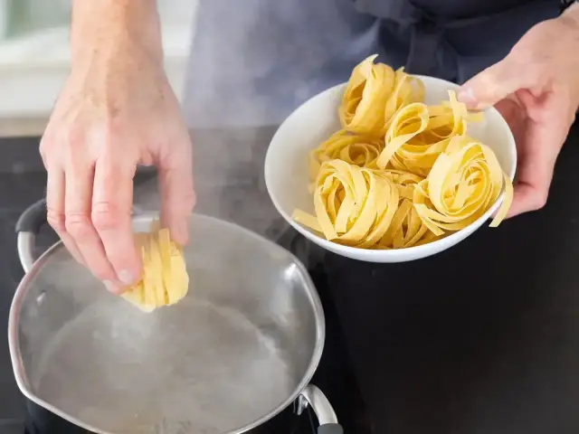 Makaron al dente - Jak ugotować go idealnie i uniknąć błędów?